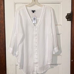 COPY - NWT Torrid button down blouse
